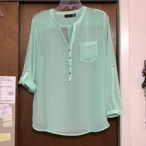 Super cute green top! Size PXL. Like new!